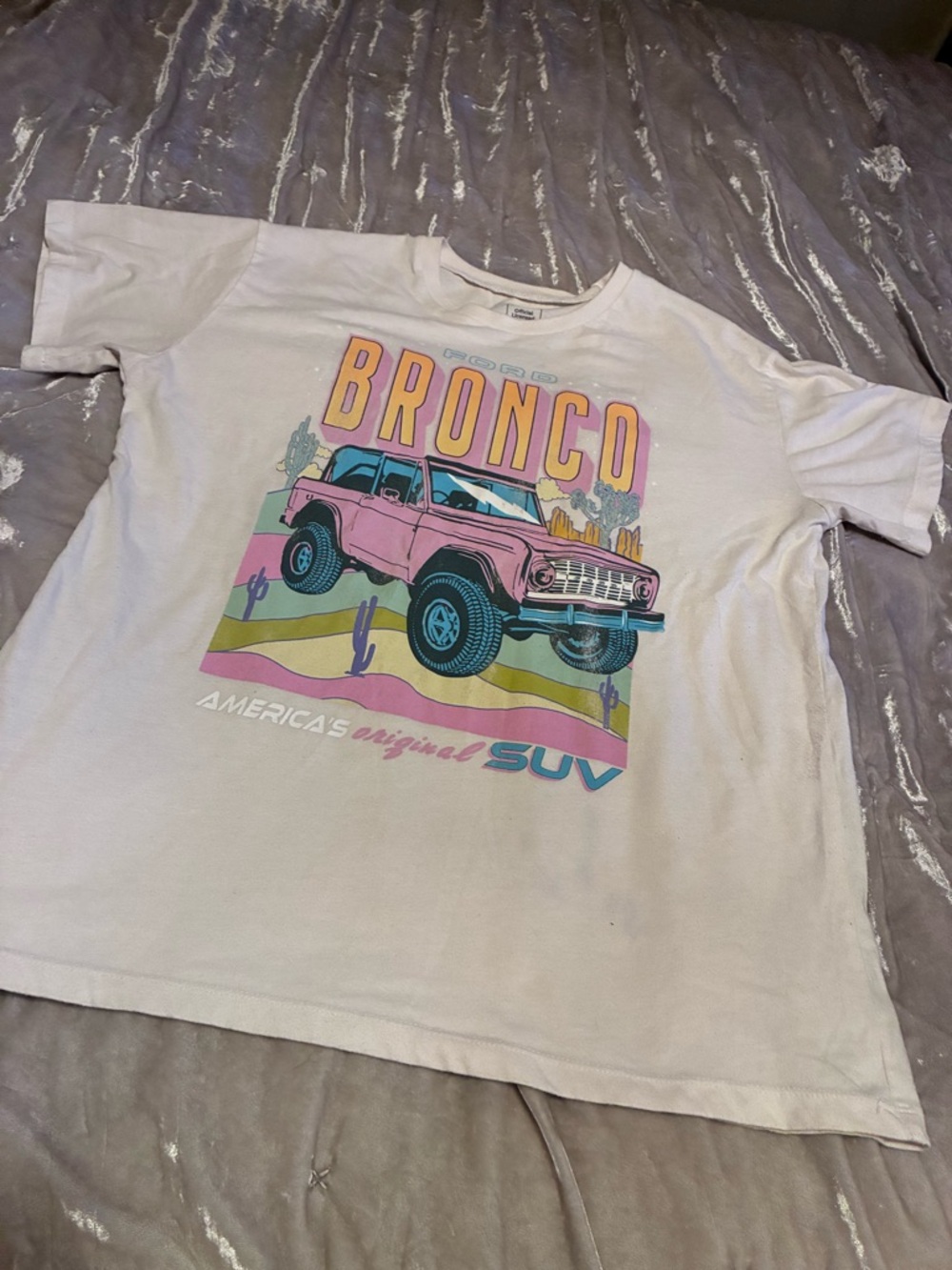 Ford Bronco Graphic White XL Tee